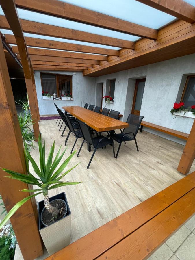 Rodinny Penzion Kohoutek Hovorany Exterior foto